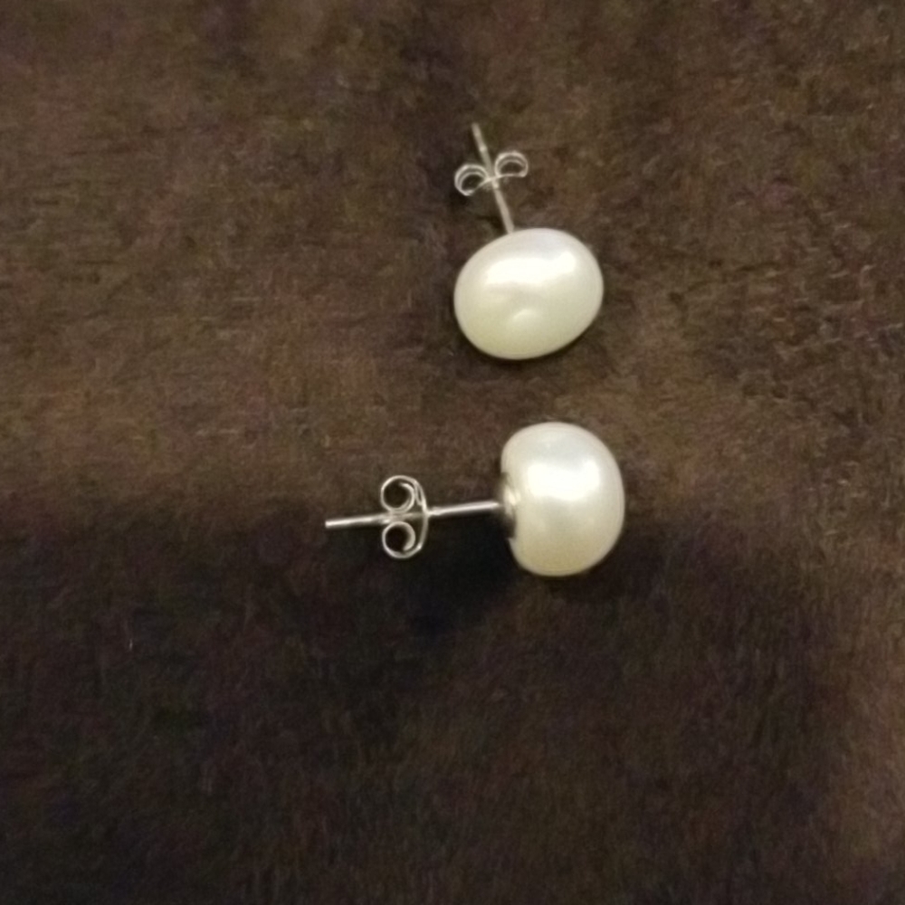 Earings - Picture 2 of 5